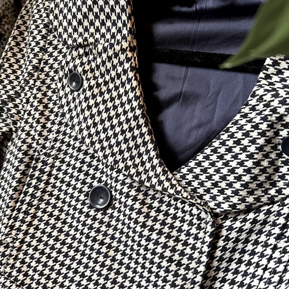 Mid-length Houndstooth Volcom Coat - Picture 2 of 4